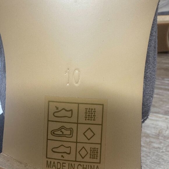 Journee Collection Kessie Gray Faux Suede Mules Women's Size 10 - Picture 5 of 7